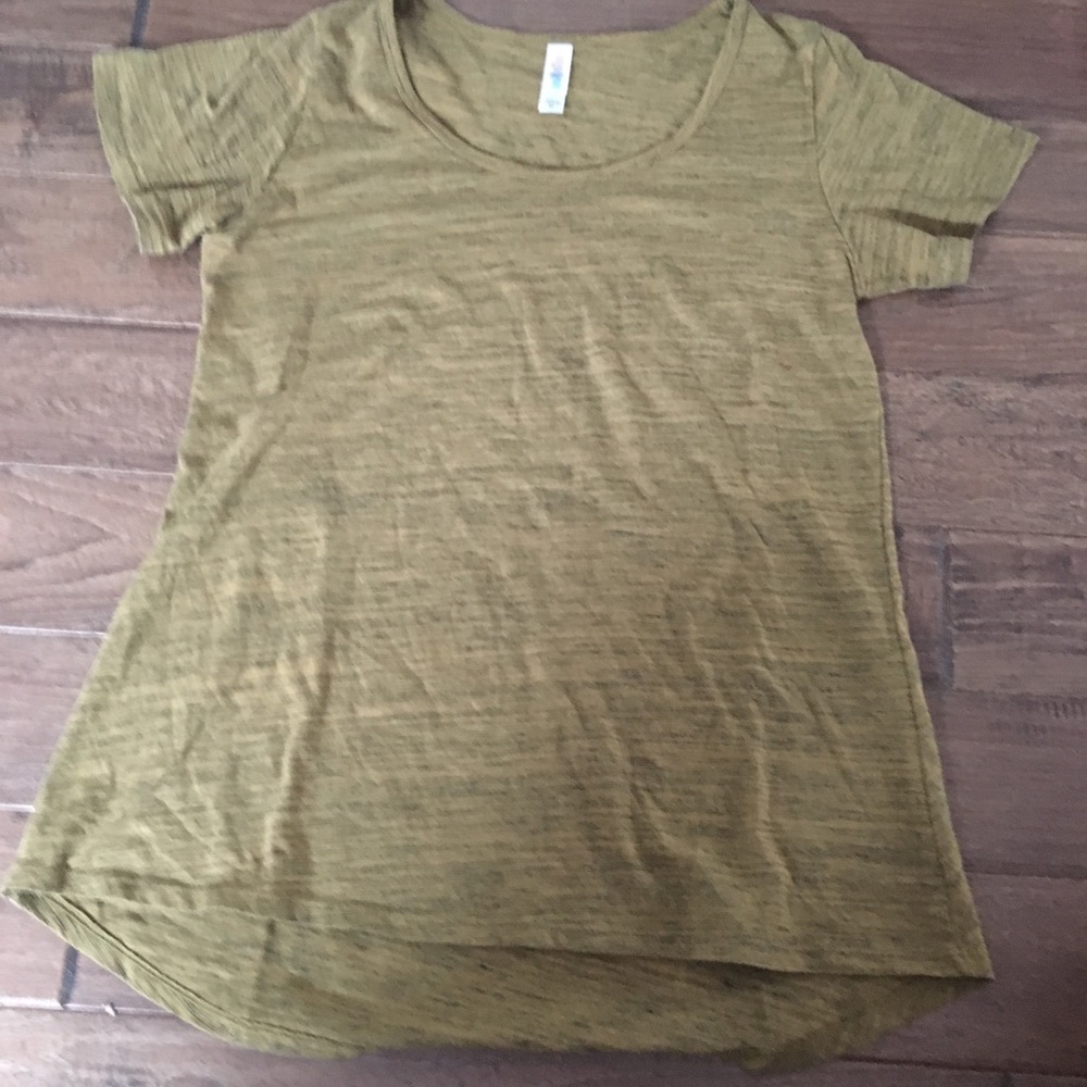 Xs Lularoe Classic tee